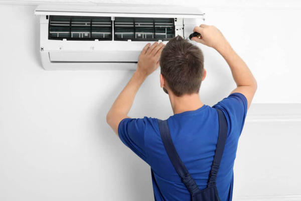 Lỗi mã E3 trên máy lạnh Reetech thường liên quan đến vấn đề về cảm biến nhiệt độ hoặc cảm biến dòng chảy