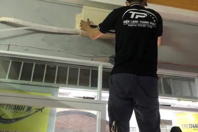 Vệ sinh máy lạnh quận 1: Dịch vụ nhanh, có mặt sau 1 giờ liên hệ