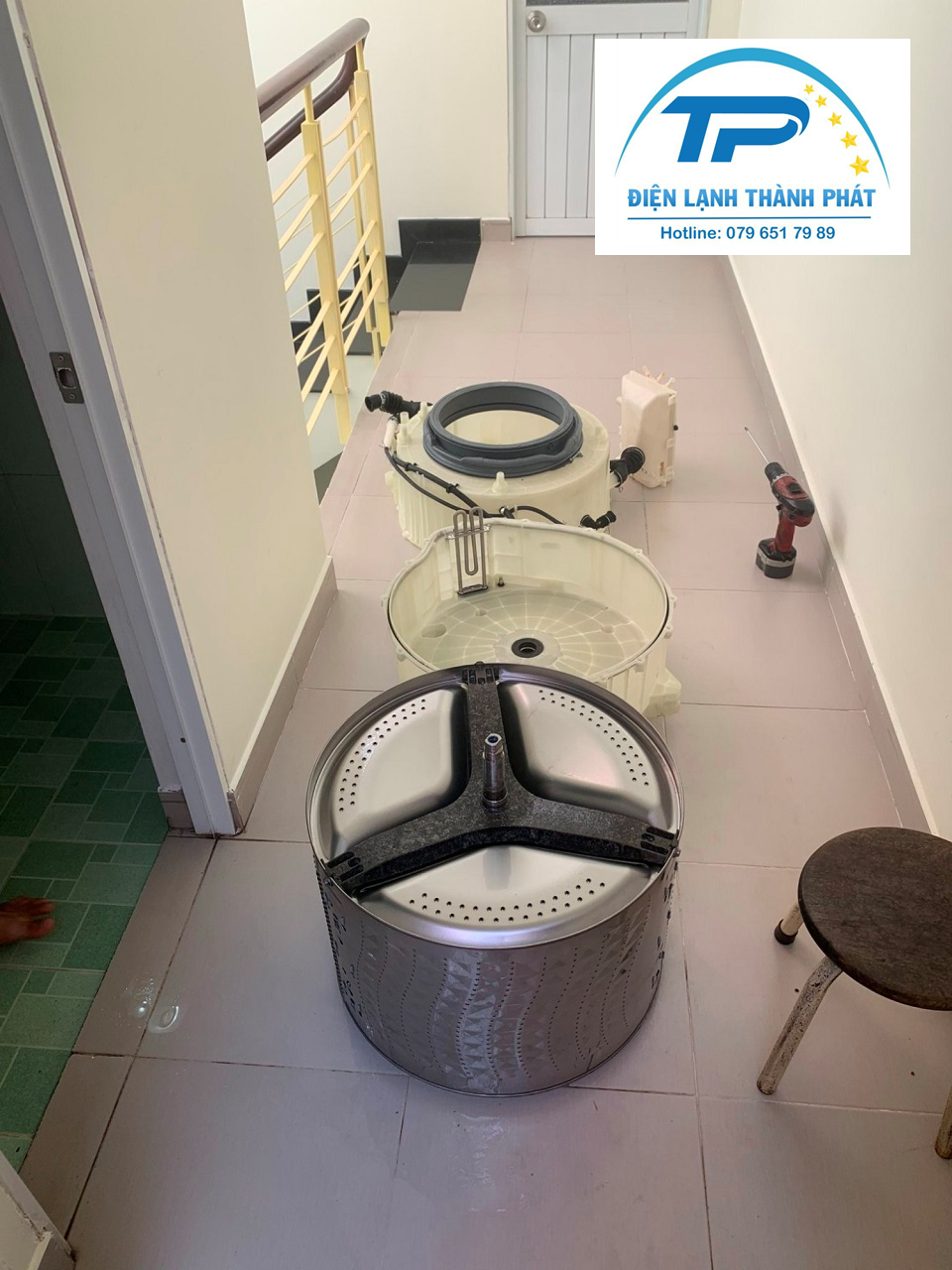 Dịch vụ vệ sinh máy giặt chuyên nghiệp sẽ giúp bạn khắc phục mọi vấn đề của thiết bị.