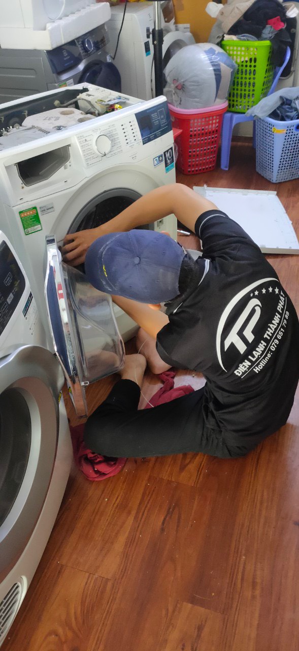 Sửa chữa máy giặt quận Tân Phú tại nhà