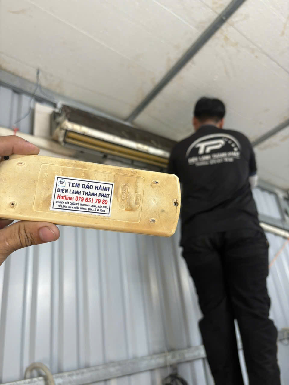 sửa máy lạnh quận 4