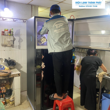 Dịch vụ bơm gas tủ lạnh tại nhà Quận Tân Phú