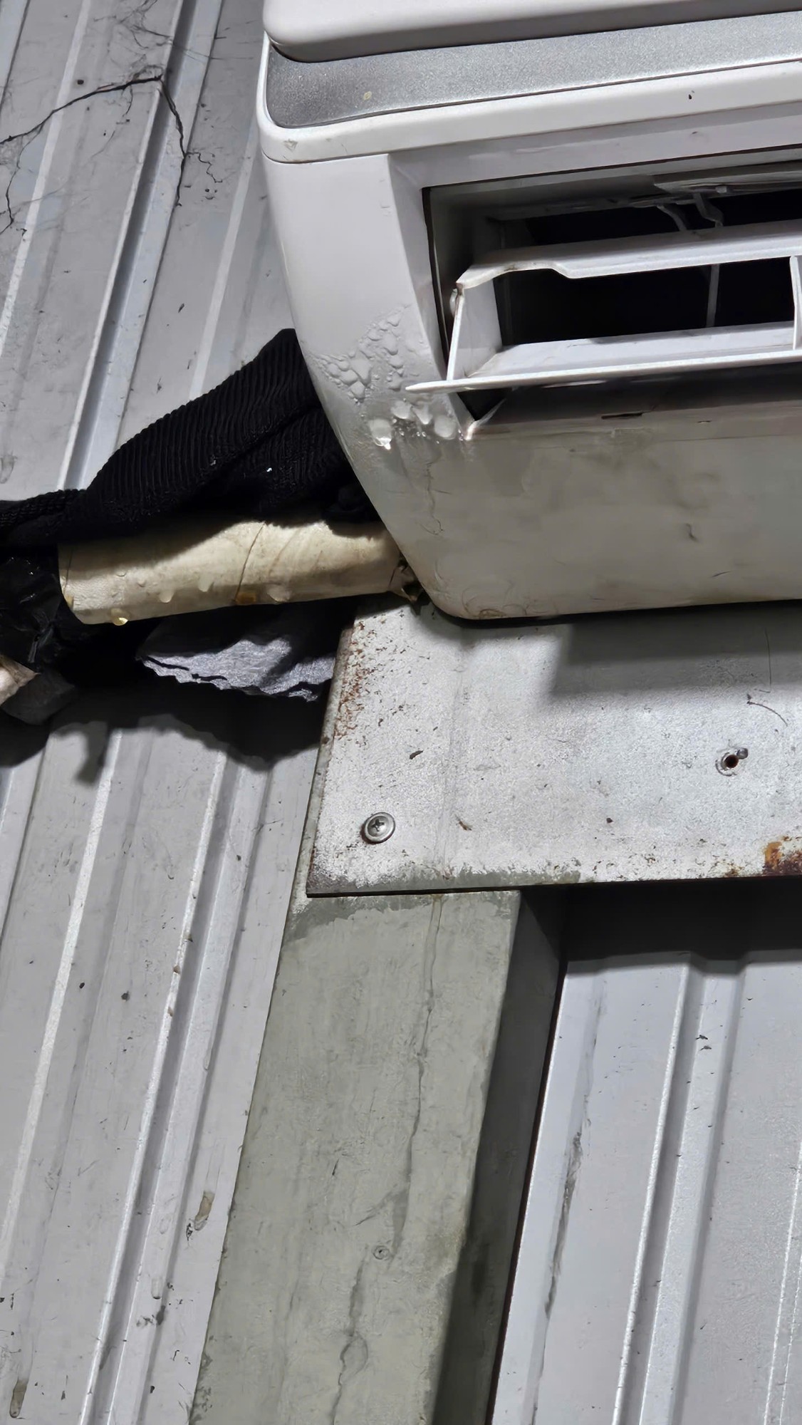 máy lạnh xì gas sửa bao nhiêu