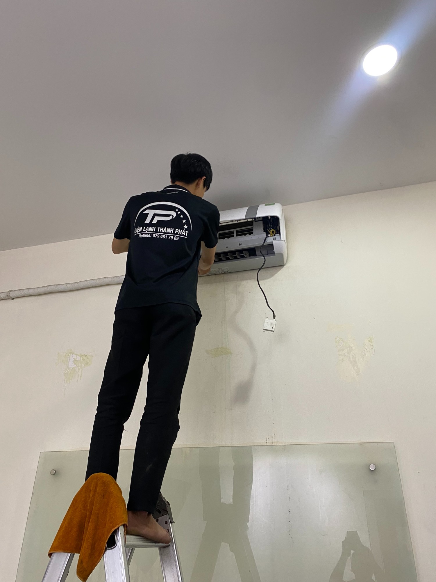 Đội ngũ nhân viên sửa máy lạnh đảm bảo khắc phục hầu hết sự cố có trên thiết bị.